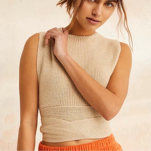 Free People Convertible Top - Picture 1 of 9